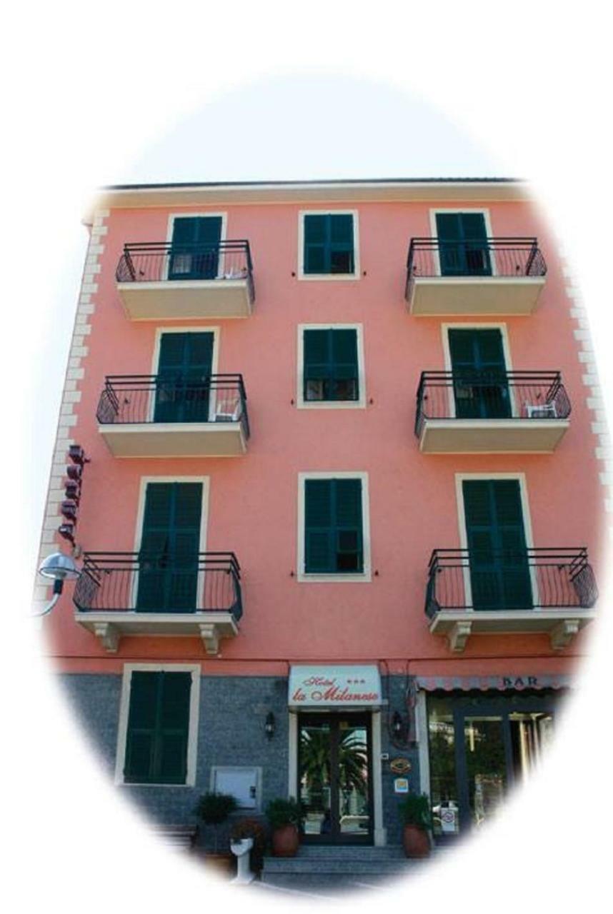 Hotel La Milanese Pietra Ligure Exterior foto